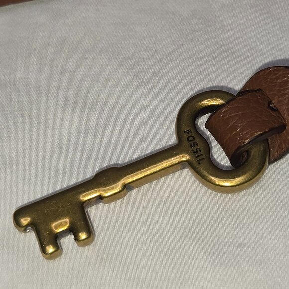 FOSSIL Brown Grain Leather Adjustable REPLACEMENT STRAP ONLY W/ Fossil Key Fob - Picture 4 of 4